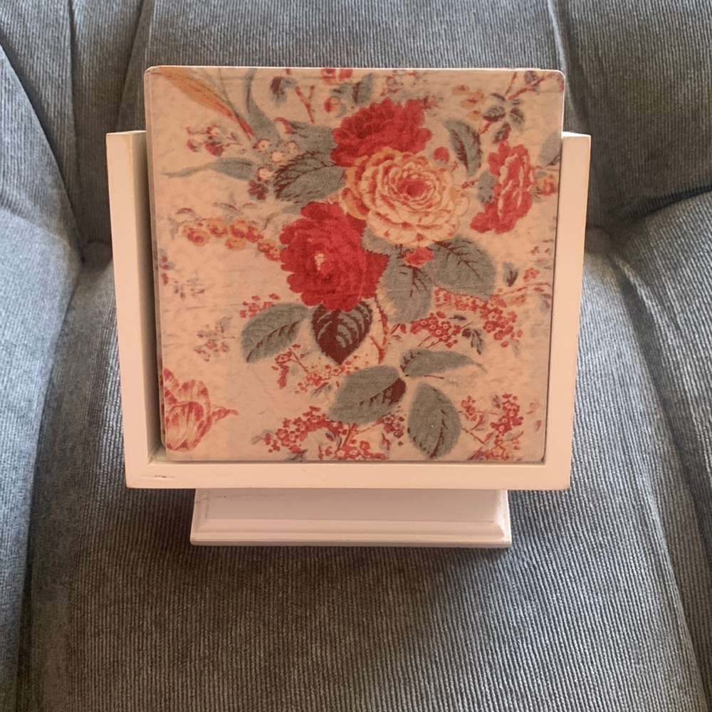 Bed Bath & Beyond Coaster set with Stand